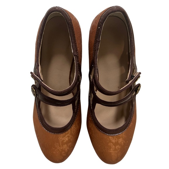 Vintage Bronze Heels with Cutout Design, Double Mary Jane Straps - Picture 7 of 8